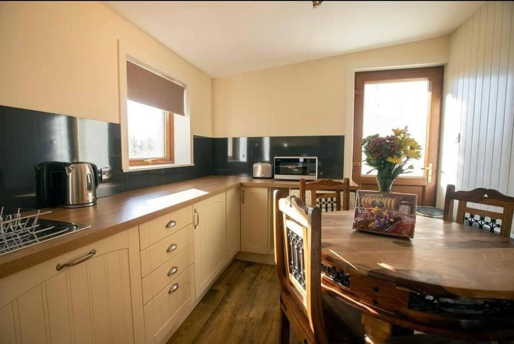 Torran Cottage - Views, Exclusivity & Tranquility Halkirk Екстер'єр фото